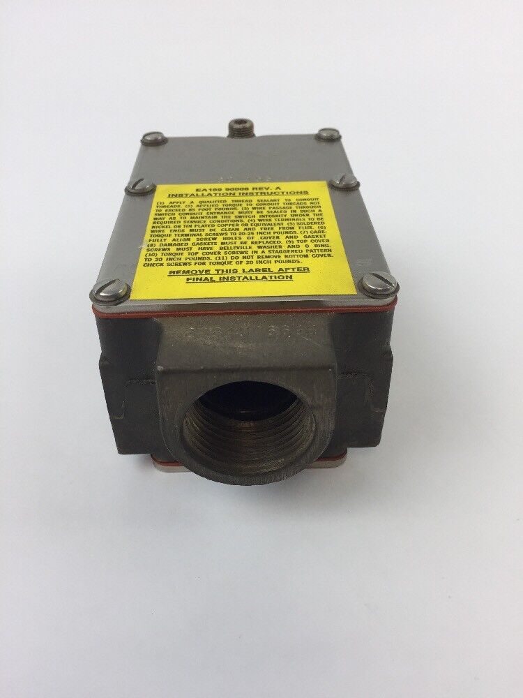 NAMCO EA18015302 SNAP LOCK LIMIT SWITCH