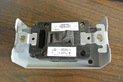 GE CR101Y1 - MANUAL MOTOR STARTER, SINGLE SPEED - 1HP, 115/230VAC NEW SURPLUS
