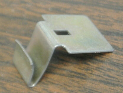 LOT of 24 / SQUARE D 9080 GH11 / SLIP-IN END CLAMP / NEW SURPLUS