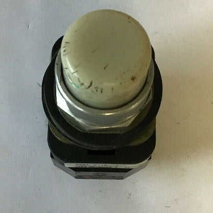 ALLEN BRADLEY 800T-PT16 SER.T WHITE PUSH BUTTON 120V **(LOTOF2)**