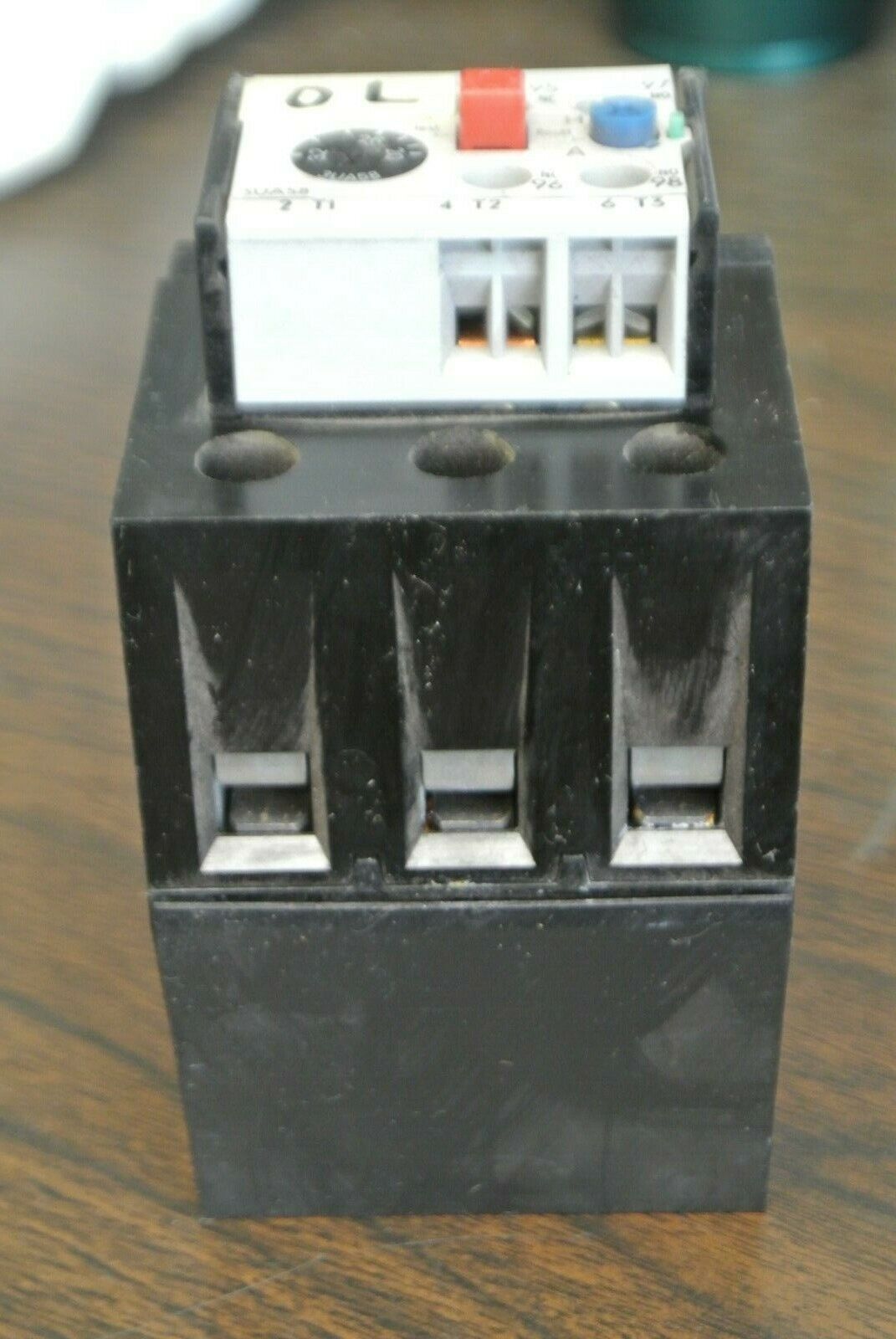 SIEMENS 3UA58 00-2D* OVERLOAD RELAY / 20-32 AMP