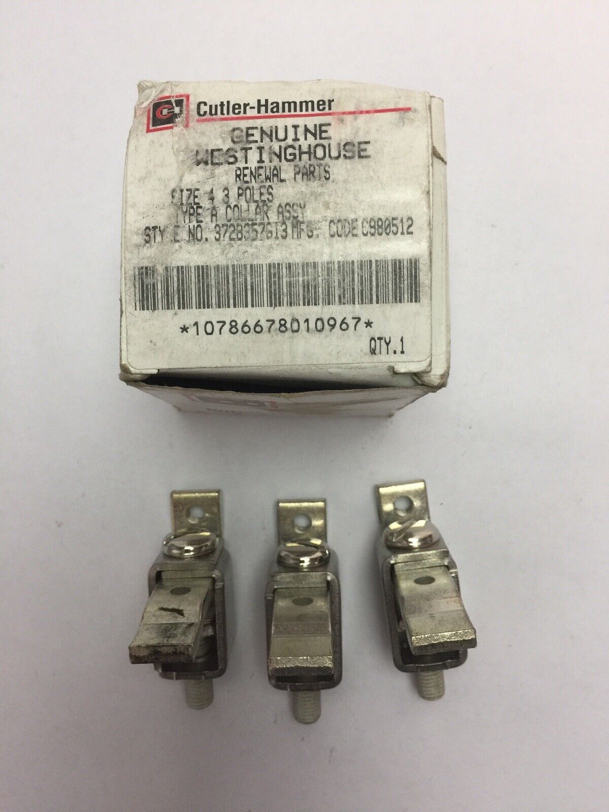 CUTLER HAMMER 372B357G13 SIZE 4 3 POLES TYPE A COLLAR ASSY