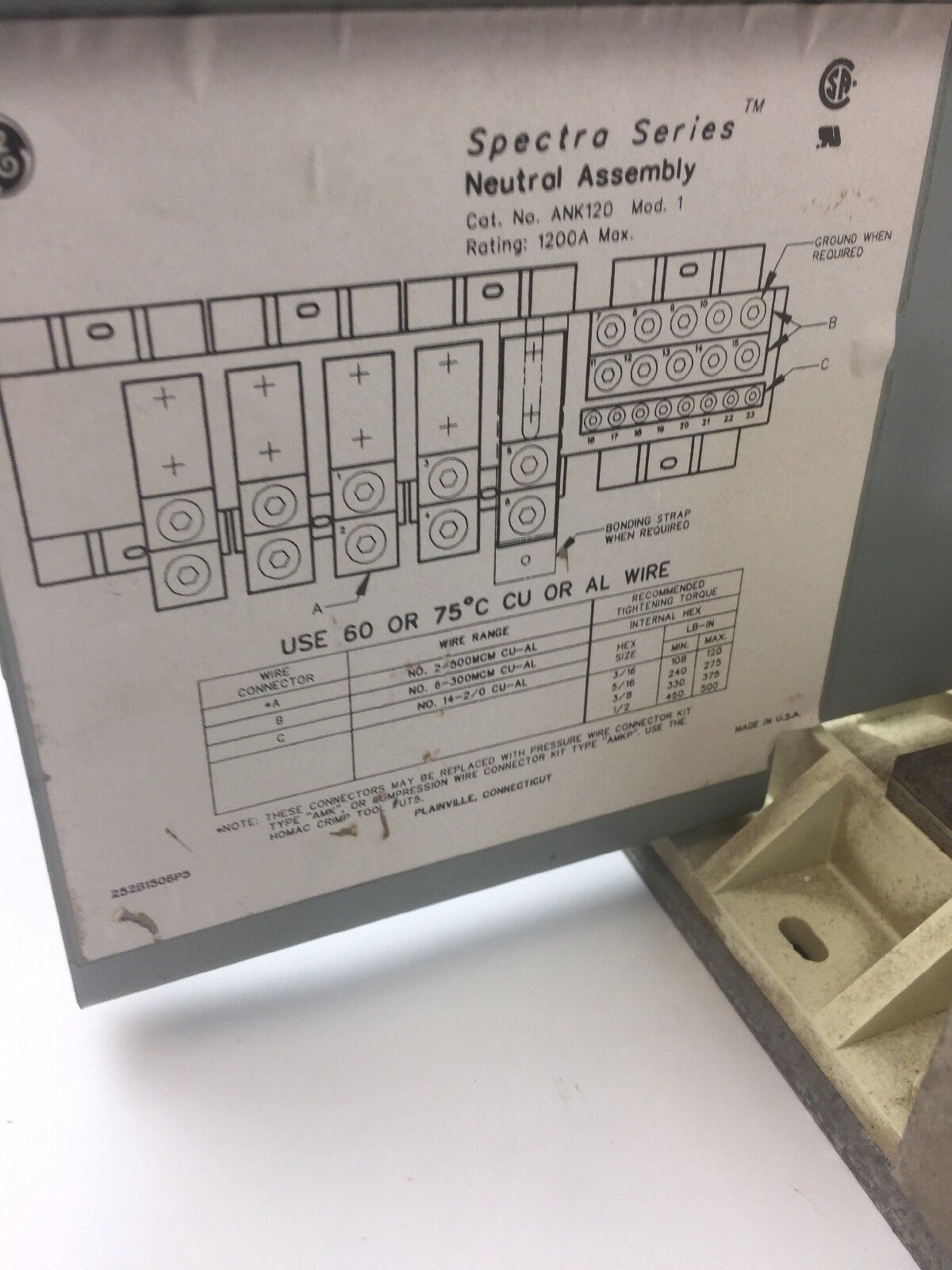 GE SPECTRO SERIES ANK120 NEUTRAL ASSEMBLY MOD 1 1200A MAX