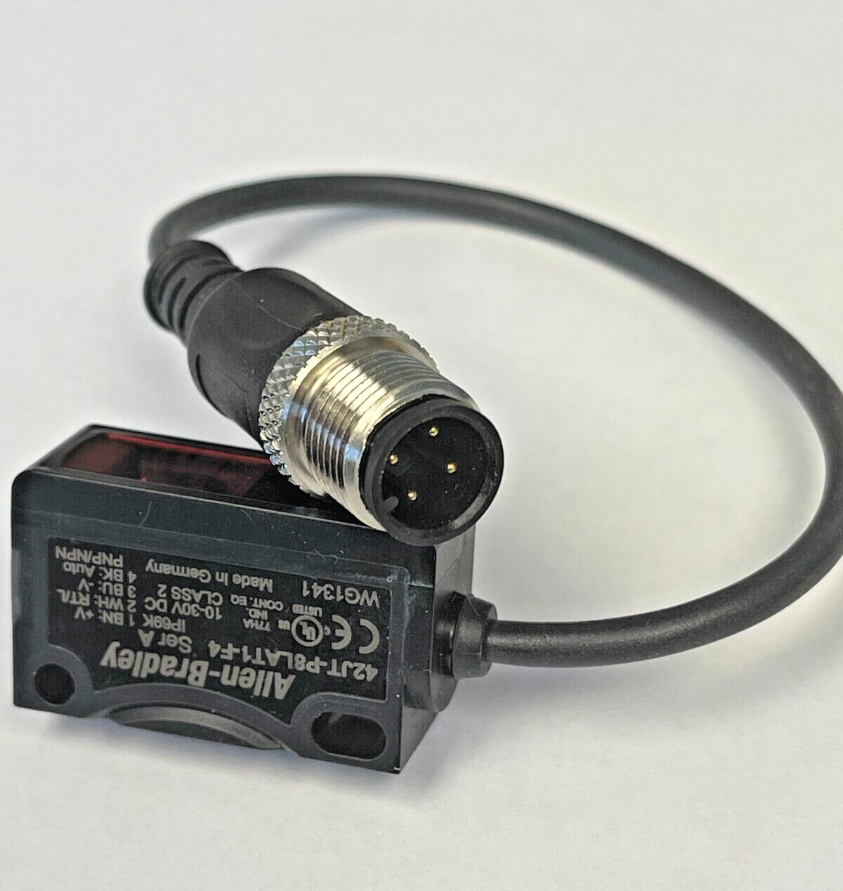 ALLEN BRADLEY 42JT-P8LAT1-F4 - PHOTOSWITCH - POLARIZED - RETROREFLECTIVE
