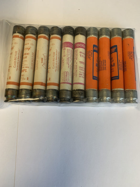 Lot of 10 Assorted 8/10A 600V Fuses