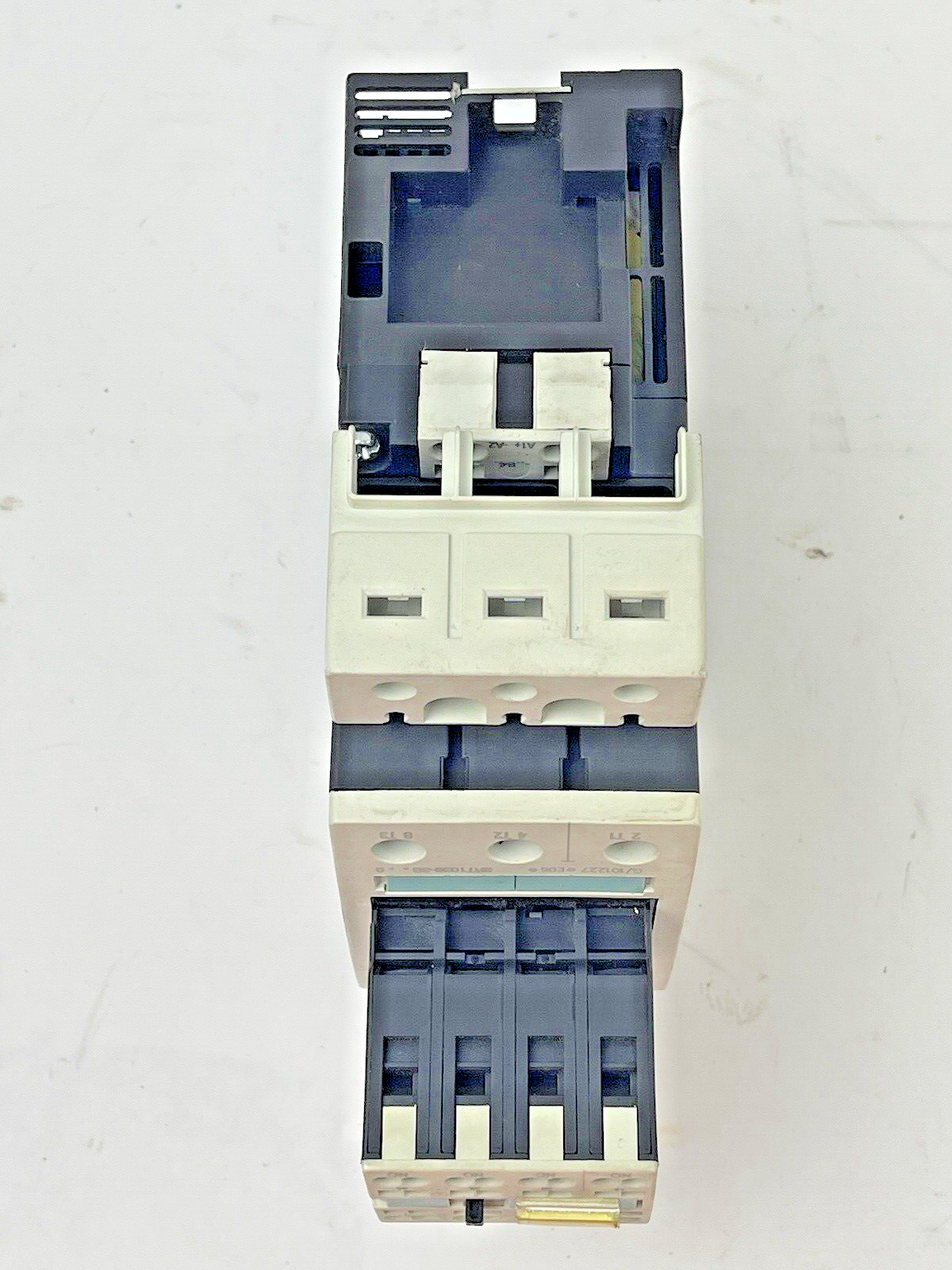 SIEMENS 3RT1036-3BB40 - CONTACTOR - W/ 3RH1921-2HA31 AUX BLOCK AND 3RT1926-1BB00