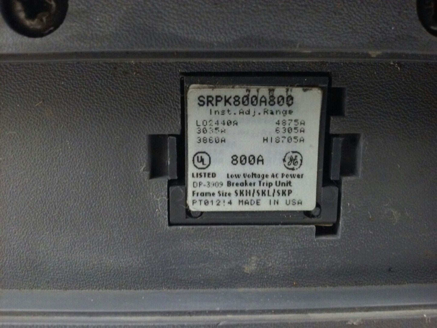 GE SKHA36AT0800 W/ SHUNT TRIP,  RMS, 3P, 800A, 600V, 800A PLUG, SAST1, 65KA,USED