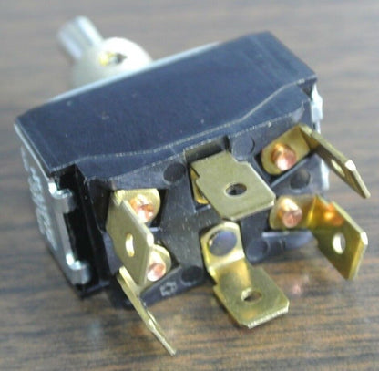 CUTLER-HAMMER TOGGLE SWITCH ON MAINTAINED to CENTER OFF to ON MOMENTARY LOT / 10