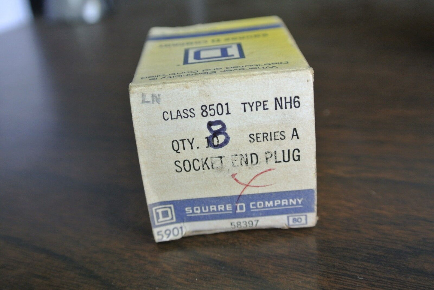 SQUARE D NH5 (1) NH6 (2), NH 34 (1) SOCKET END PLUGS, CONNECTORS RETAINER CLIPS