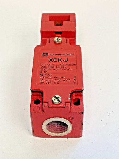 TELEMECANIQUE - XCK-J5910H7 - LIMIT SWITCH - 380 VAC, 10A