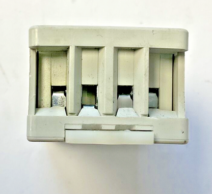 ALLEN BRADLEY 700-HN100 RELAY SOCKET SER.D 10A 300VAC***LOTOF11***
