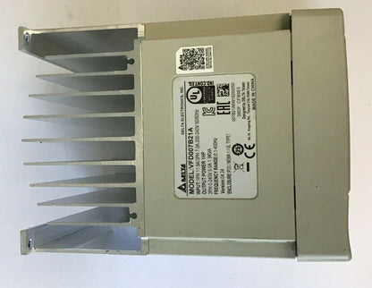 DELTA VFD007B21A AC DRIVE 240V 50/60HZ 1HP VER:04.24