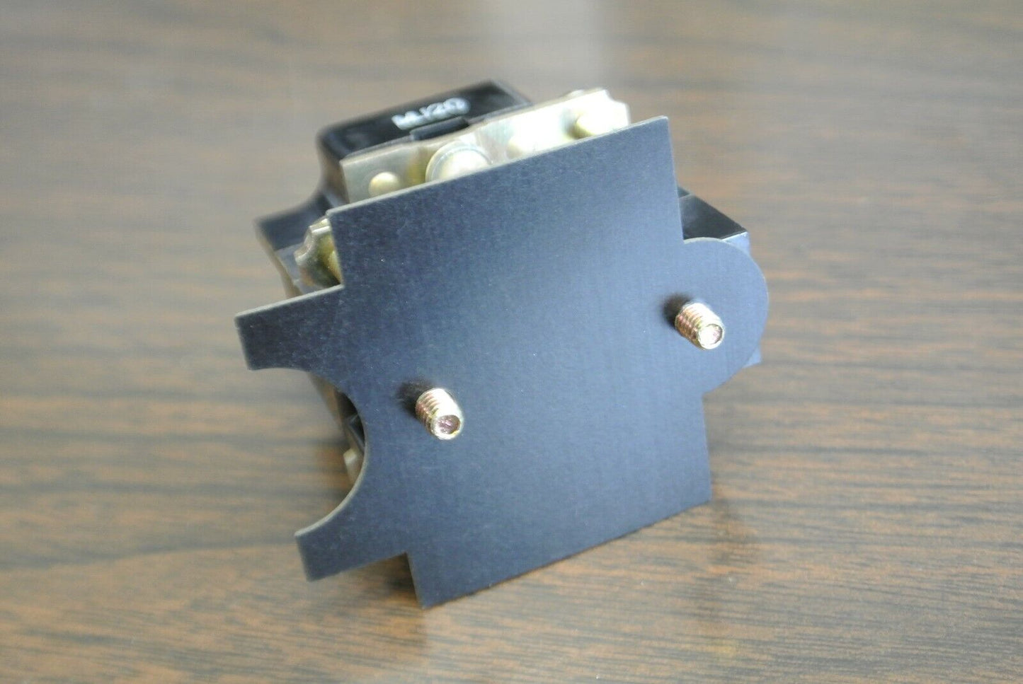 ALLEN-BRADLEY 801-BSC107 / PUSH-TYPE LIMIT SWITCH / 1 N.O., 1 N.C. / NEW SURPLUS