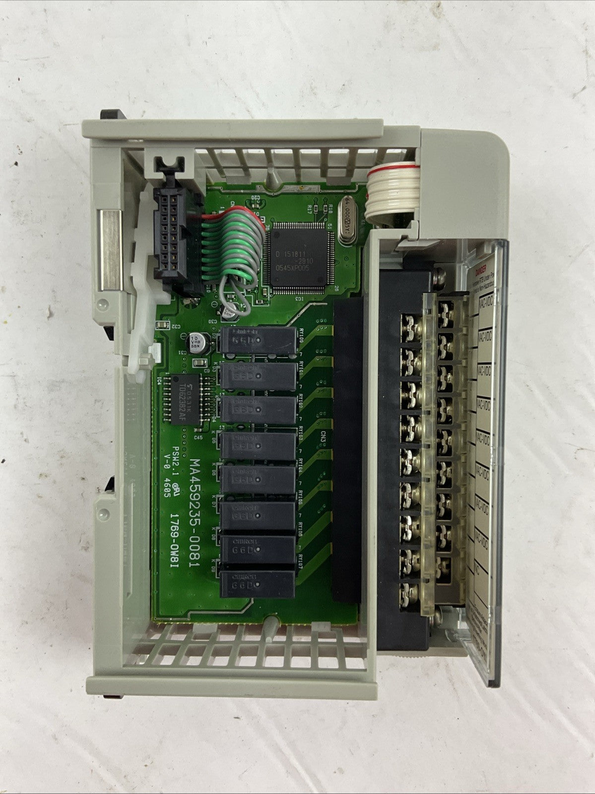 ALLEN BRADLEY 1769-OW8I SER B REV 2 F/W REV 3.1 8PT ISOLATED FORM A RELAY