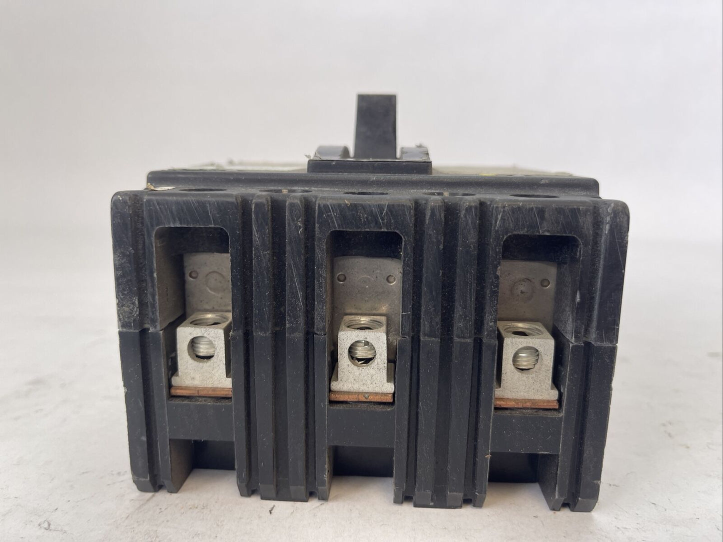 SQUARE D FAL3600311M ADJ. INST. TRIP CIRCUIT BREAKER 3AMP 600VAC 3P SER 2 8-28A
