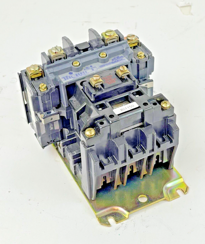 ALLEN BRADLEY -500L-BOD94 SER. B- LIGHTING CONTACTOR-30A,4 POLE,OPEN 115-120V,60