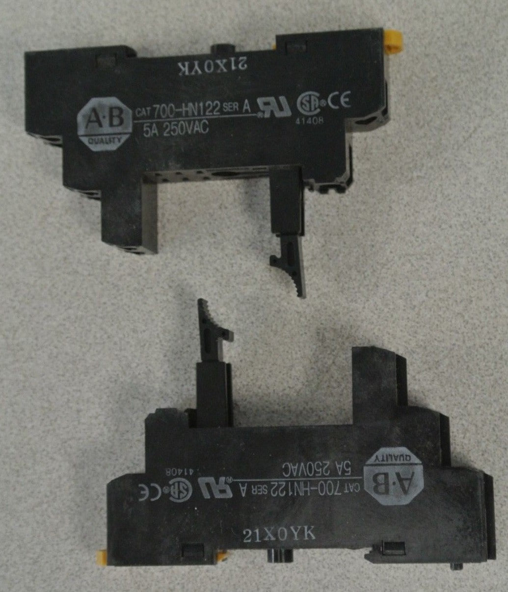 ALLEN-BRADLEY 700-HN122 / 8-BLADE SOCKET / 5A / 250VAC  / LOT of 2