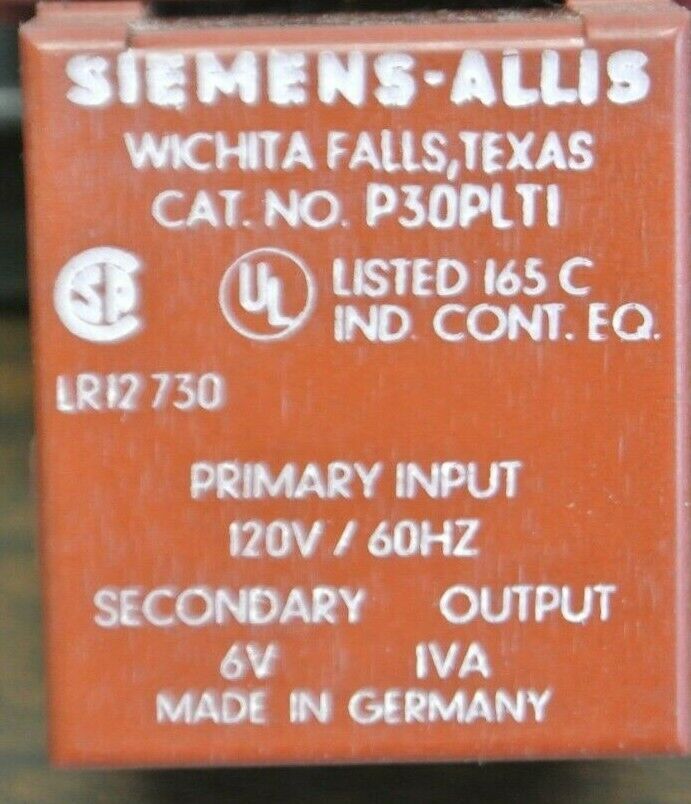 SIEMENS-ALLIS P22PLST1 PILOT LIGHT / 120V  / NEW SURPLUS