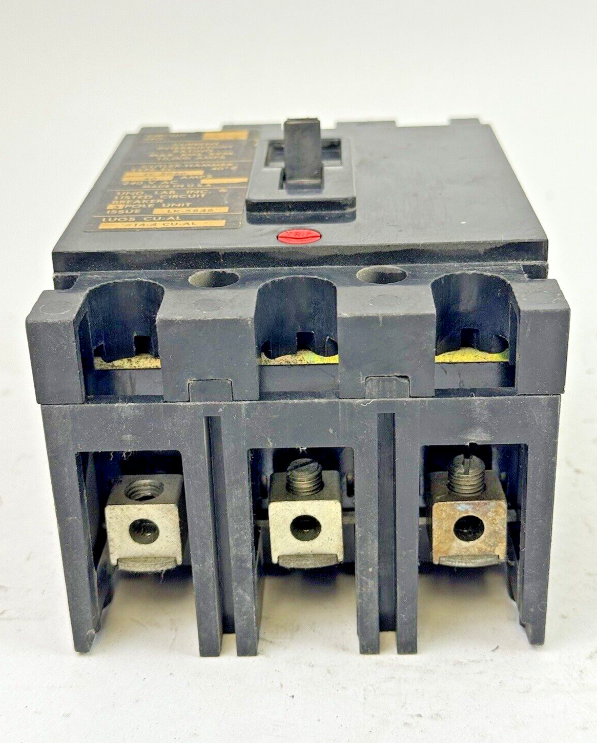 CUTLER-HAMMER / EATON - EC3040 - CIRCUIT BREAKER - 40A/ 240 VAC/ 3 POLE