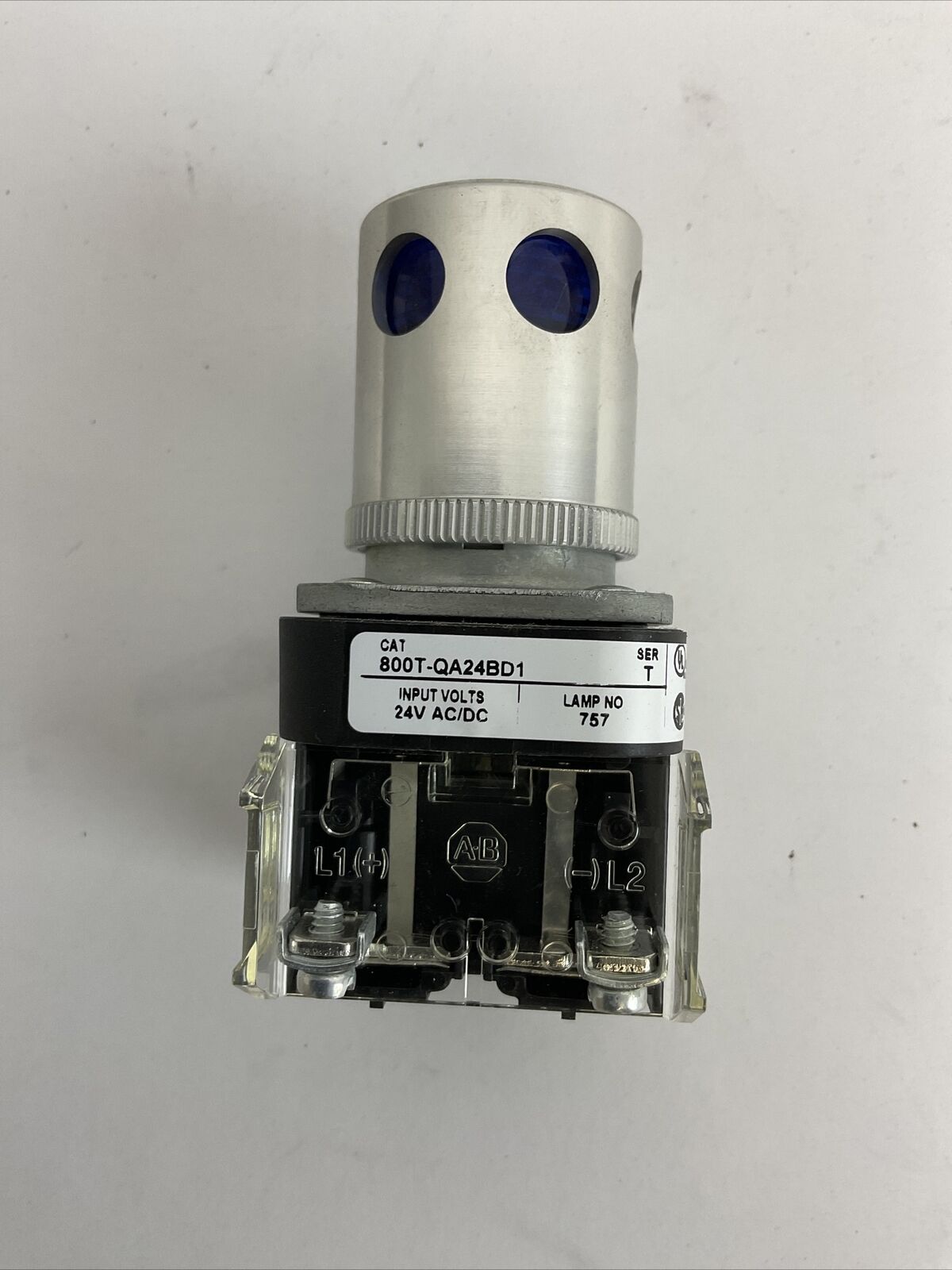 ALLEN BRADLEY 800T-QA24BD1 SER T  24V BLUE LENS ILLUMINATED TYPE 4,13