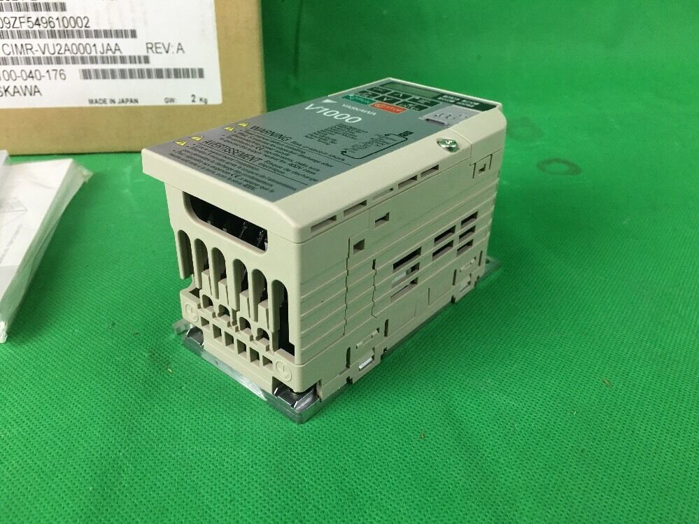 YASKAWA V1000 DRIVE CIMR-VU2A0001JAA 240V 1.2/0.8A AC 3PH