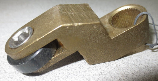 NAMCO EL020-53320 OFFSET LIMIT SWITCH OPERATING ROLLER LEVER - NEW SURPLUS