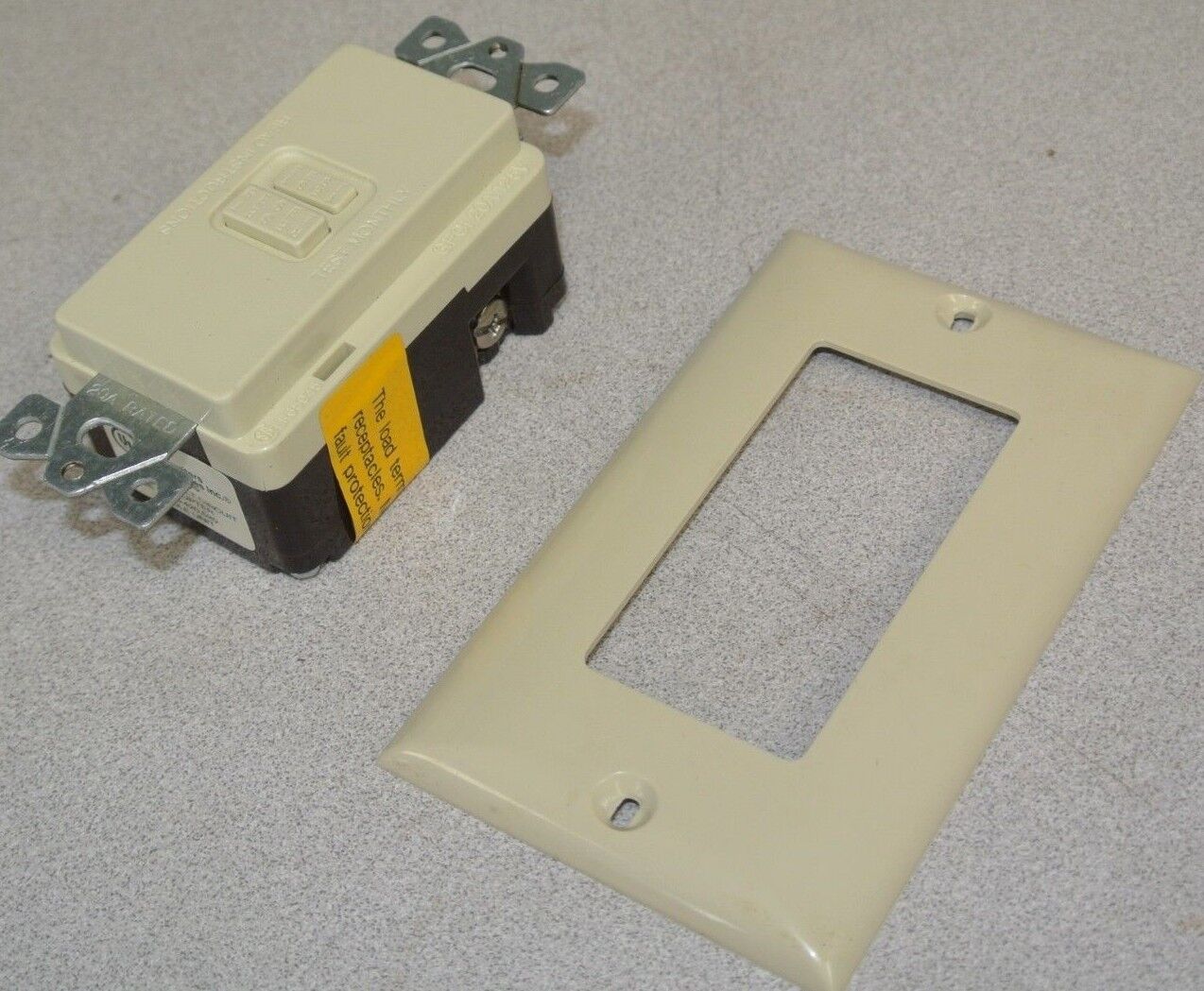 HUBBELL GFR53501 GROUND FAULT DEVICE / IVORY / SWITCH / NEW SURPLUS