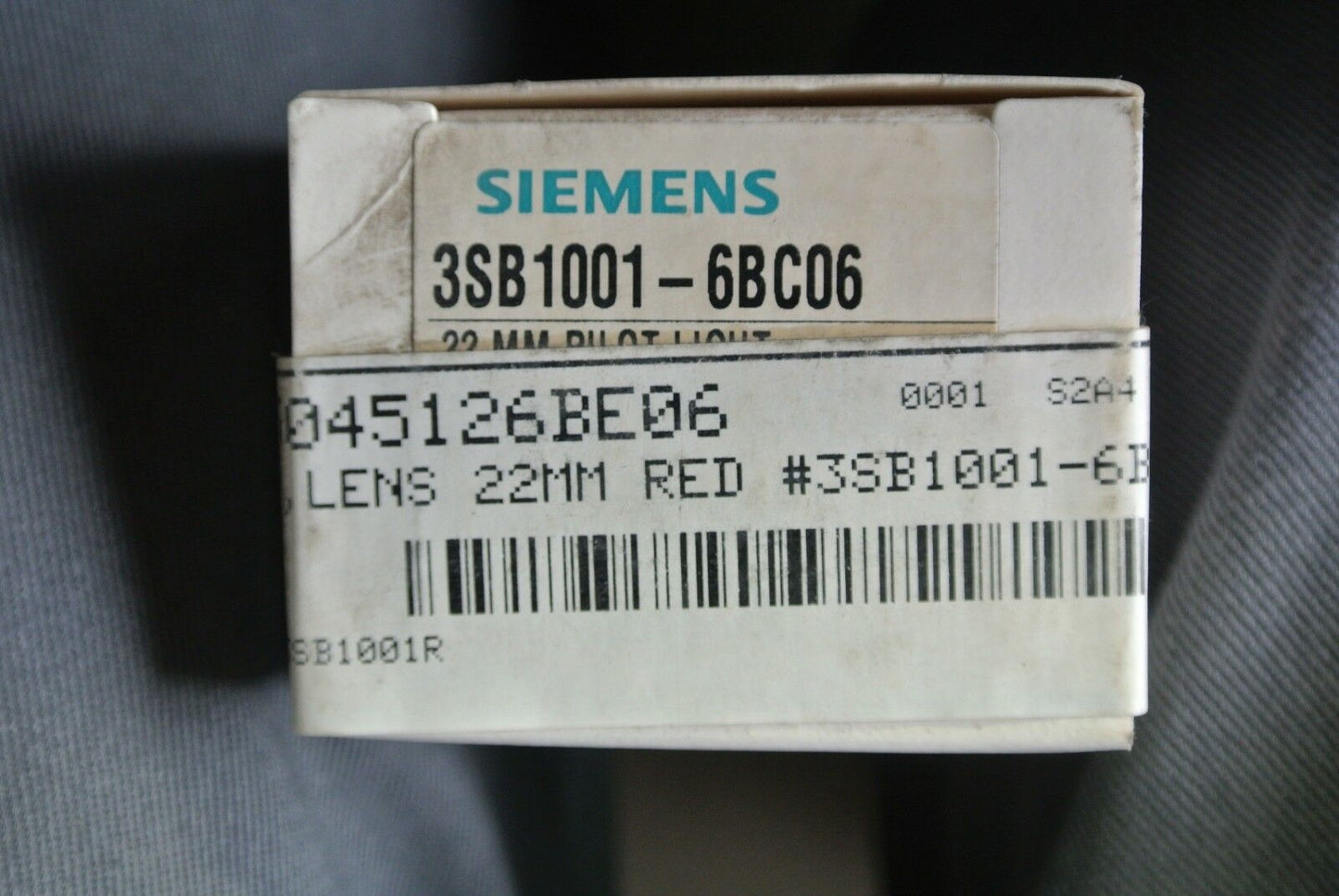 SIEMENS 3SB1001-6BC06 - LENS ASSEMBLY, 22mm, INDICATOR LIGHT - RED - NEW SURPLUS