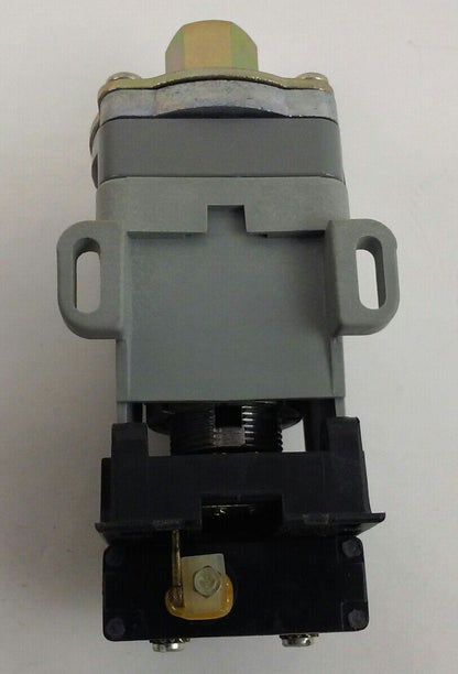 NEW SQUARE D 9012-GNO-3 PRESSURE SWITCH - Ser. B, Class 9012, Type GNO-3