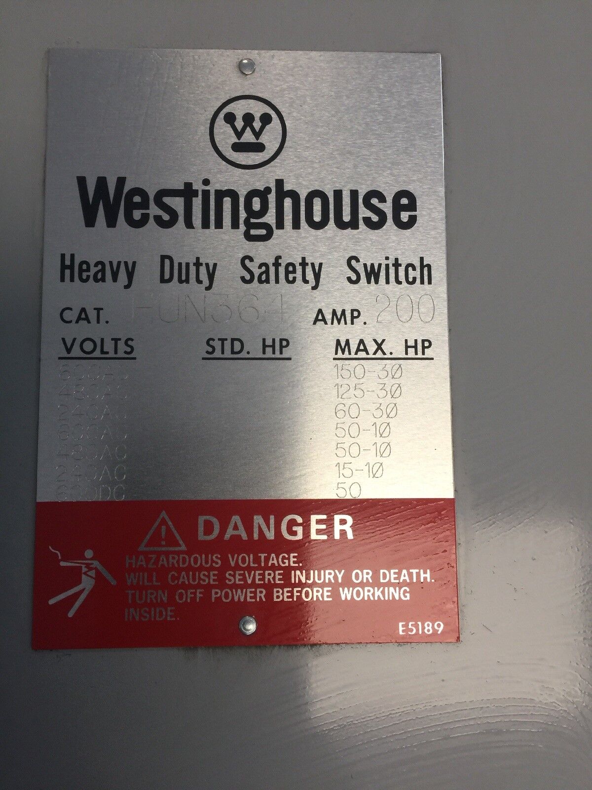 WESTINGHOUSE HUN364 HEAVY DUTY NON FUSIBLE SAFETY SWITCH 200A 600VAC NEMA 1
