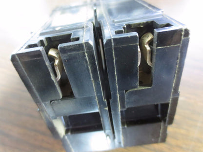GE THQL2130 Q-LINE CIRCUIT BREAKER COMMON-TRIP - 30A, 120/240V, 2-POLE
