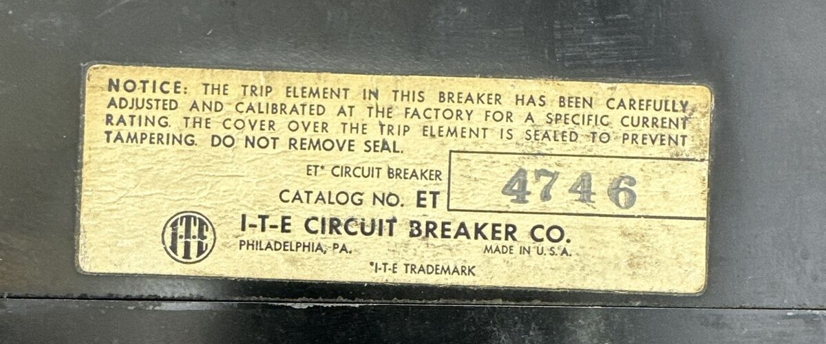 ITE ET4746 CIRCUIT BREAKER TYPE ET 225 AMPERE FJ FRAME 3P 600VAC 125/250VDC 200A