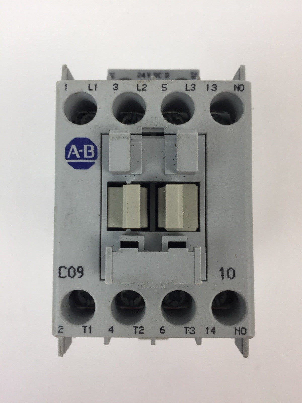 ALLEN BRADLEY 100-C09D*10 CONTACTOR 600VAC 25A COIL 24VDC