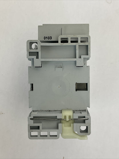 ALLEN BRADLEY 700-CF400* SER A CONTACTOR 600VAC 25A COIL 120V 60HZ 100-FSV136