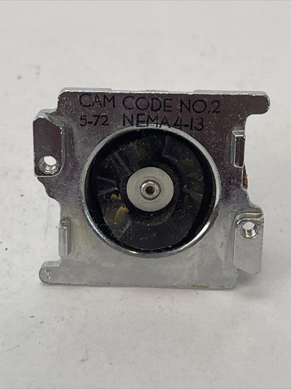 CUTLER HAMMER 10250T4032 SELECTOR SWITCH 3 POSITION SRPRING RET. W/O CAPE CODE 2