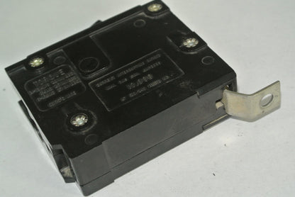 WESTINGHOUSE SINGLE-POLE CIRCUIT BREAKER 20A - BOLT-ON
