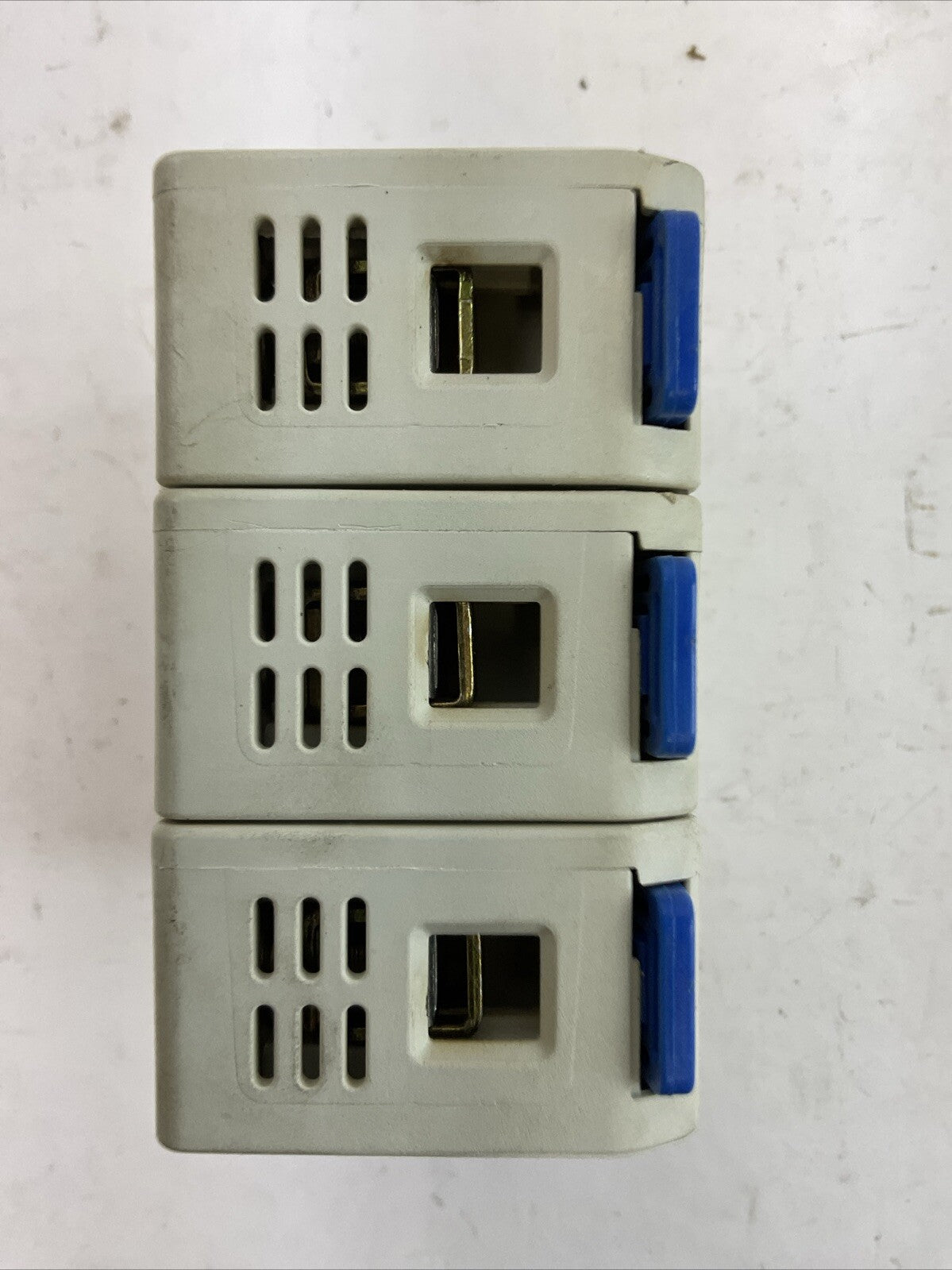 GOULD US3J3I FUSE HOLDER 30A 600V USE CLASS J FUSES HRC-I