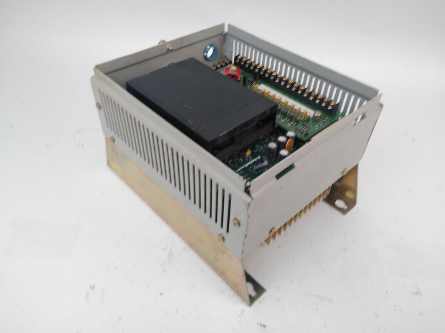 ALLEN BRADLEY 1336F-BRF20-AA-EN-GMS5-L8E AC DRIVE 480V 3PH W/ 1336-GMS5 SER. A