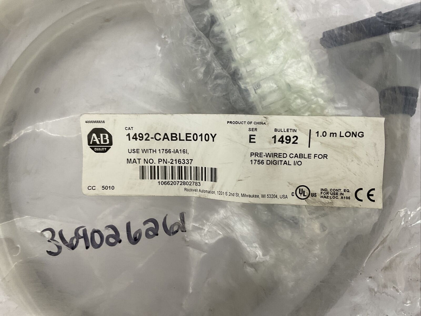 ALLEN BRADLEY 1492-CABLE010Y SER E 1.0M PRE-WIRED CABLE FOR 1756 DIGITAL I/O