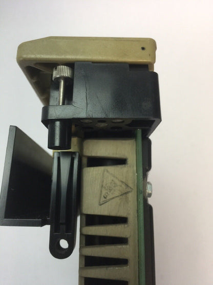 GOULD MODICON SCHNEIDER AS-B805-016 INPUT MODULE 115VAC