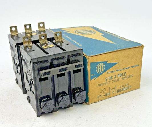 SIEMENS / ITE *BOX OF 2* - CC3B015 - CIRCUIT BREAKER - 3 POLE/277VAC/15A - NEW