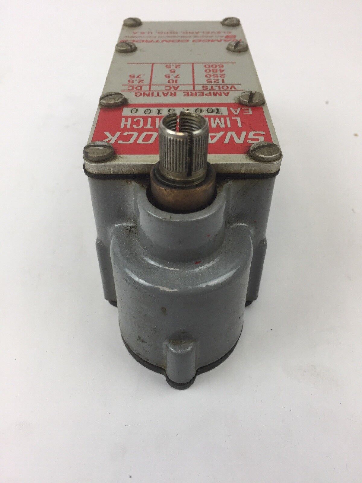 NAMCO CONTROL SNAP-LOCK EA70025100 LIMIT SWITCH 600 VAC 250 VDC