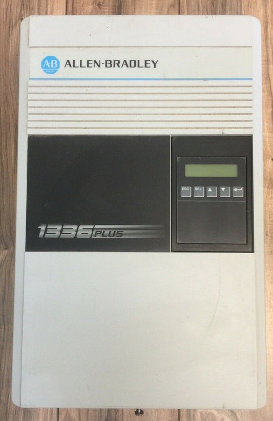 ALLEN BRADLEY 1336S-B020-AA-EN-HAP-L6 AC DRIVE OUTPUT 0-460VAC 31A 3PH 27KVA