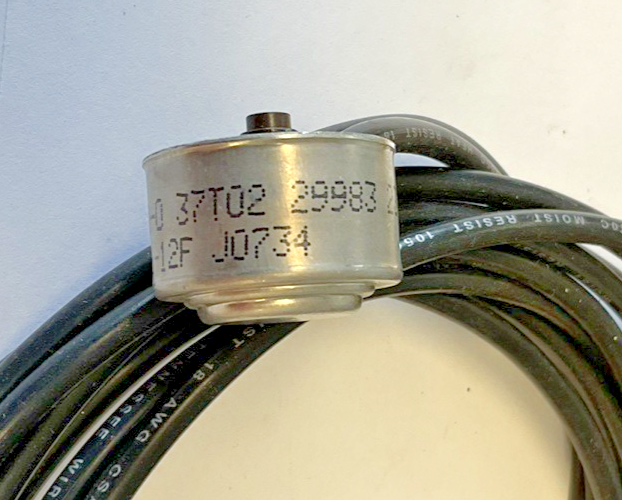 YORK T-0-0 37T02 TEMERATRUE CONTROL SWITCH 29983 230 F38-12F J0734