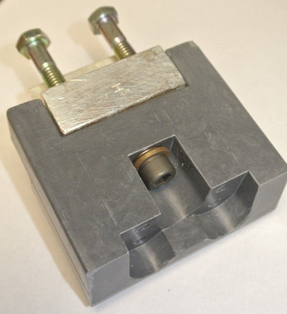 ALLEN-BRADLEY X-307636 FRONT STATIONARY CONTACT ASSEMBLY / SIZE 6 / NEW SURPLUS