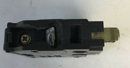 SQUARE D QOB115 CIRCUIT BREAKER 120/240VAC 1POLE 15A ***LOTOF8***