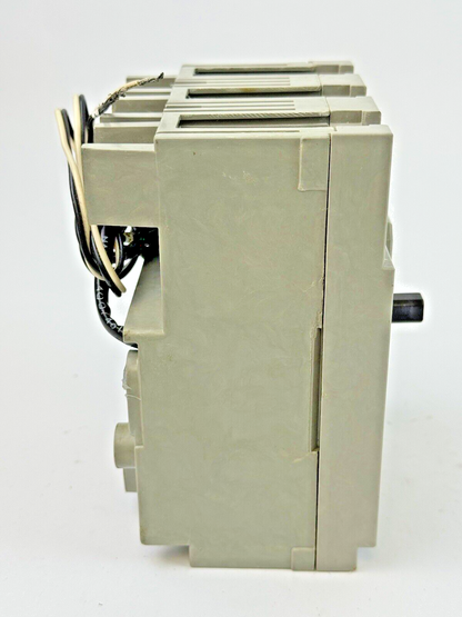GOULD - HE3M040 - CIRCUIT BREAKER - 40A/3 POLE/600VAC & S01EE4R3 SHUNT TRIP