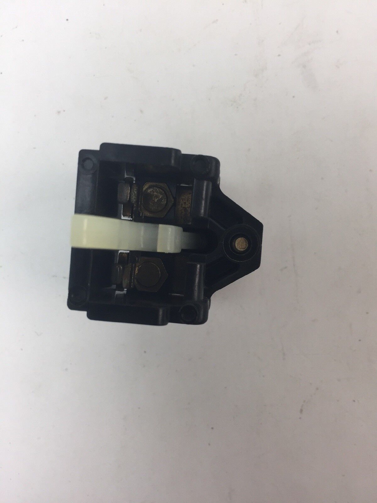 ALLEN BRADLEY 1495-G1 AUXILIARY CONTACT BLOCK N.C. CONTACT SIZE 1 & 2 SERIES L