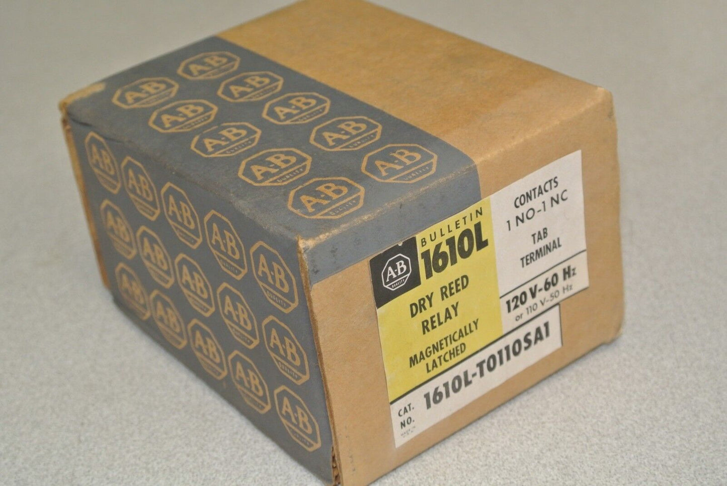 ALLEN-BRADLEY 1610L-T0110SA1 DRY REED RELAY / 120V / 1 NO, 1 NC - NEW SURPLUS