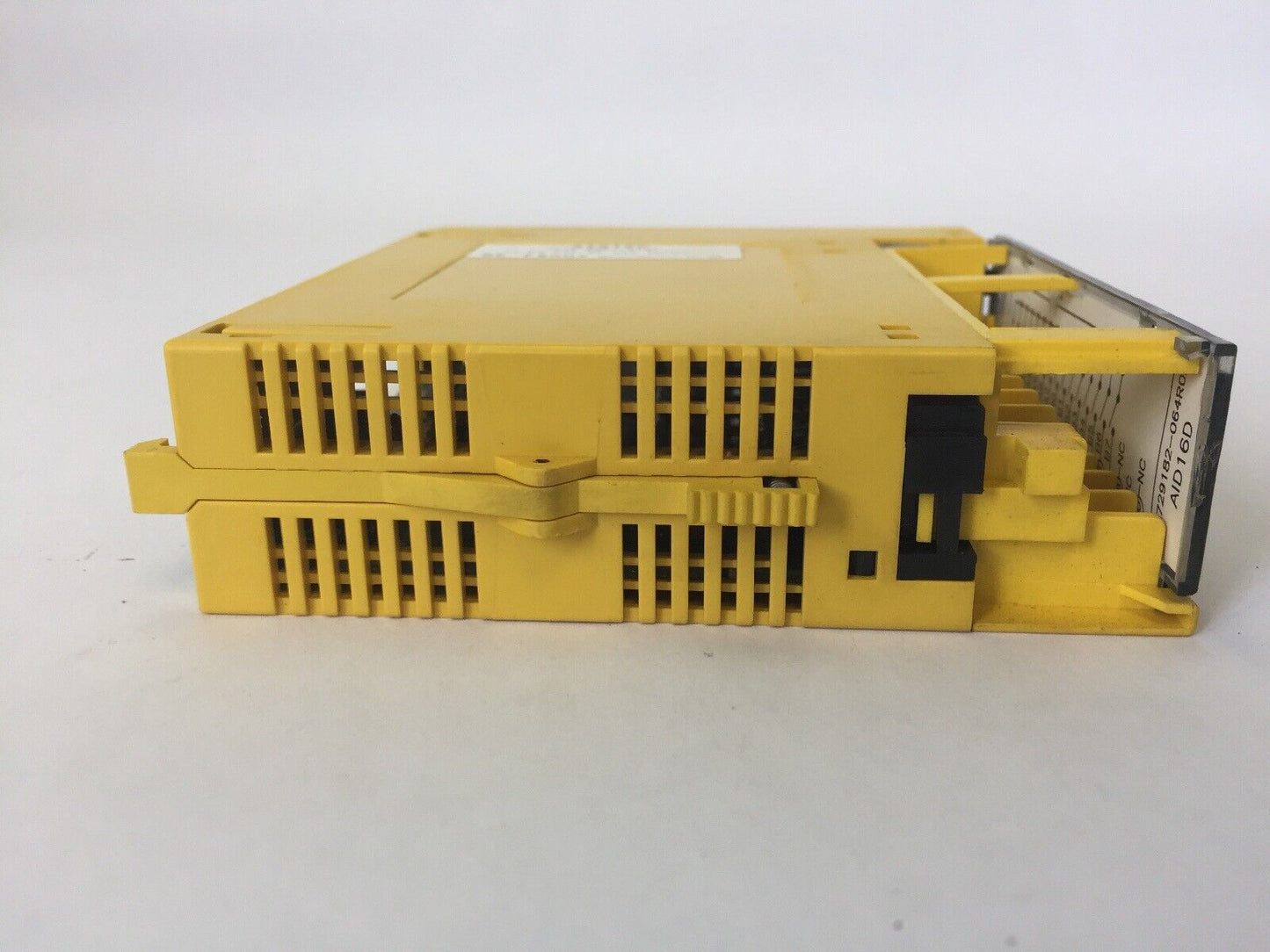 FANUC A03B-0807-C159 OUTPUT MODULE 12 PT 115VAC